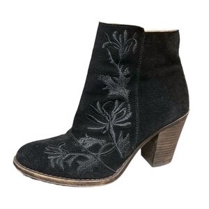 Lucky‎ Brand Eleanor 2 Women's Black Suede Floral Embroidered Bootie 8M